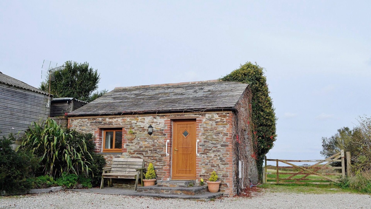 Treator Cottage | A well-appointed, single storey cottage, close to the pretty village of St.