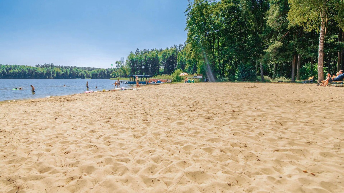 Osie House | A wonderful summer vacation in the north and interior of Poland near a lake.