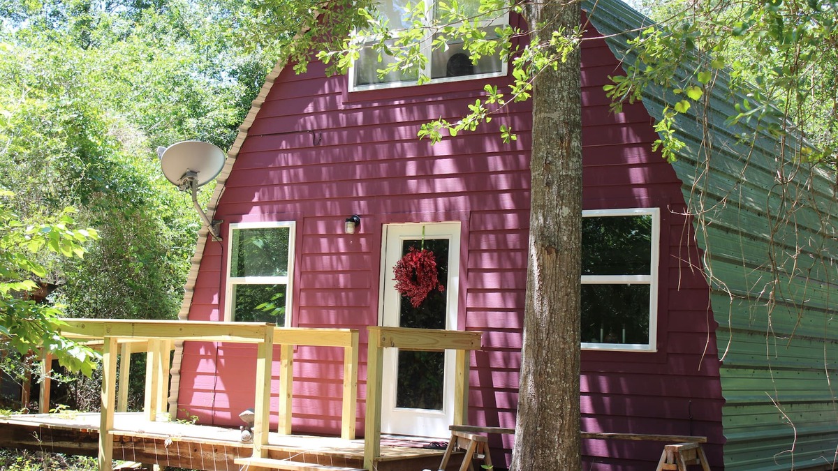 Cypress House | A wonderful Yoga Retreat Mini House in Houston surrounded by Nature.
