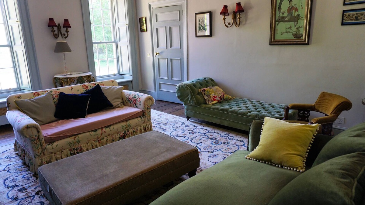 County Laois House | A world away, charming home nestled in exquisite gardens