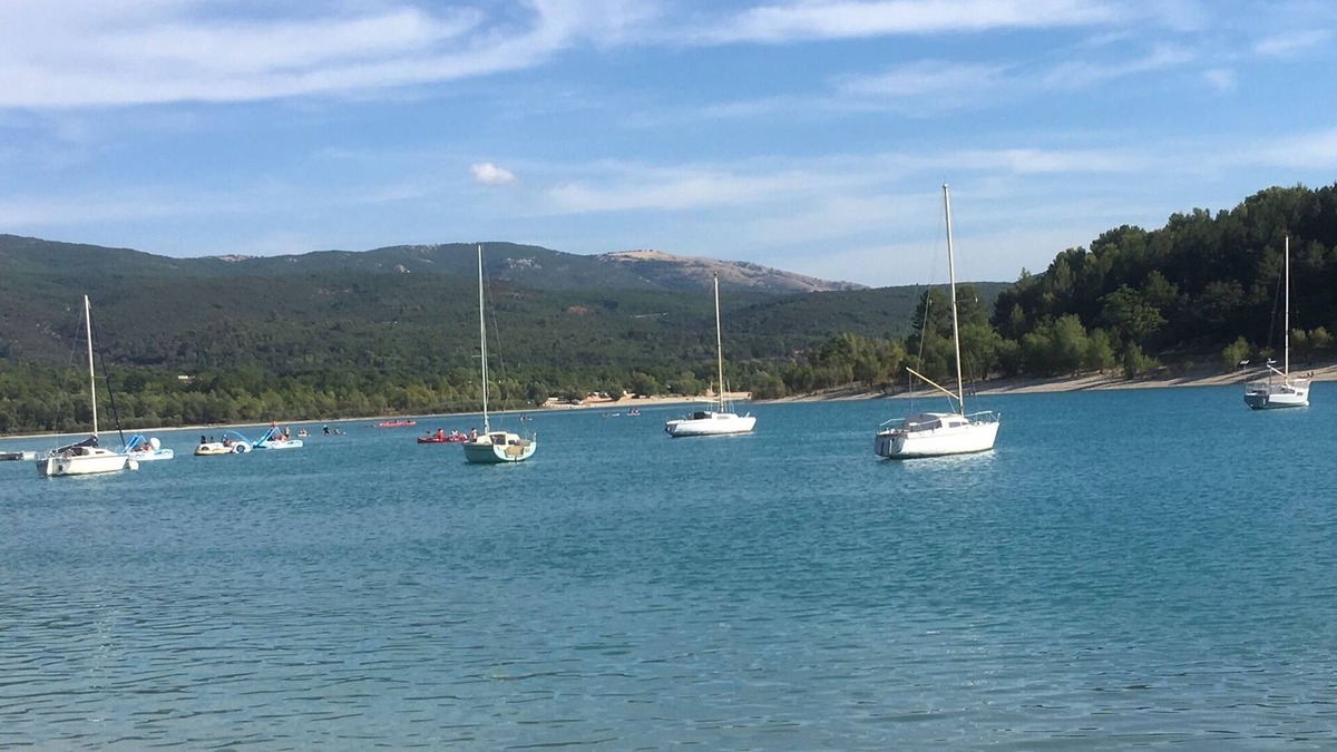 Les Salles-sur-Verdon Apartment | A10 Minutes à Pied du lac Ste Croix, Appartement 4/5 Pers