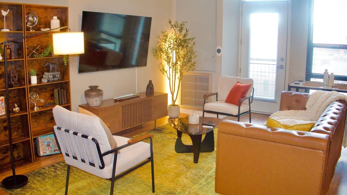 Old West Side Apartment | A2 Gem—Everything U of M & More!