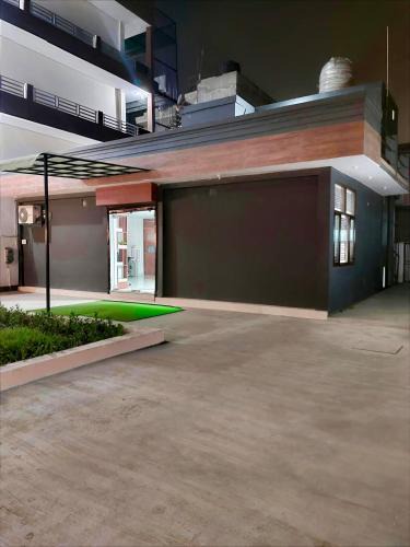 Greater Noida Villa | A2 Vibes by JMD - Near Expo Mart - Relax & Hangout