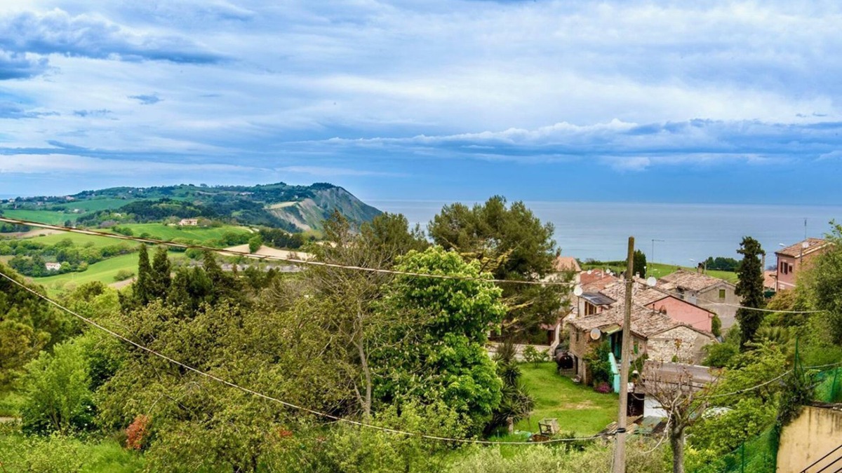 Poggio Apartment | A27 - Poggio, four-room apartment with sea view on ​Portonovo Bay