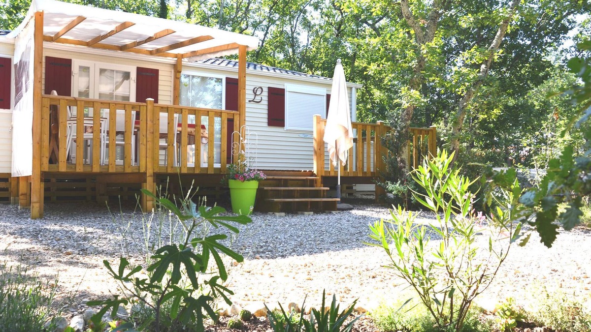 Saint-Privat-de-Champclos RV Rental | A4 - Prestige - 2chambres - 4personnes