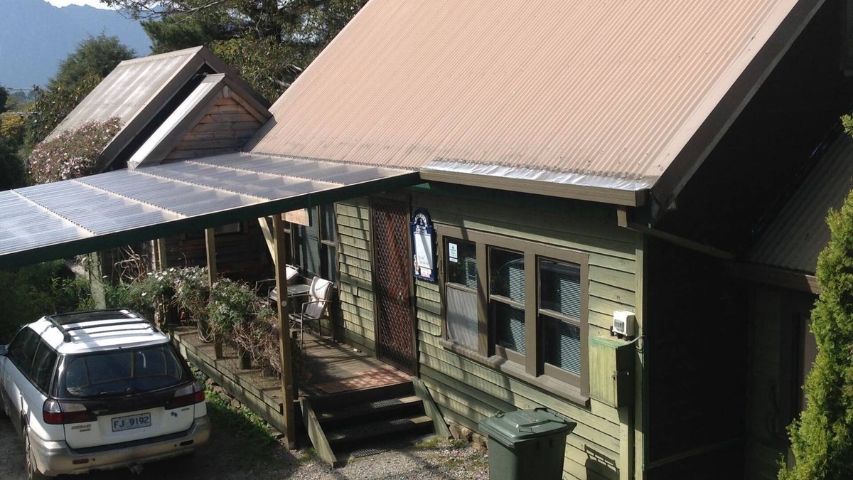 Promised Land Cottage | AAA Granary Accomm - 2 Storey- 2 bedroom Cottage