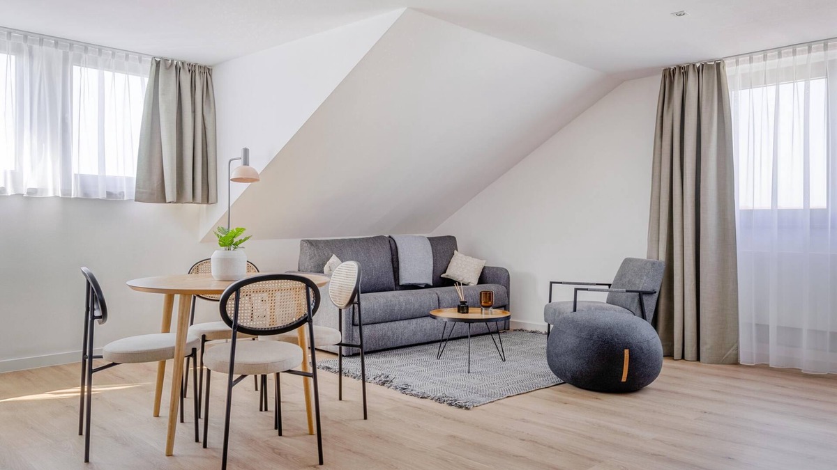 Aalen Apartment | Aalen Reichsstädter Str | One-Bedroom Suite XL