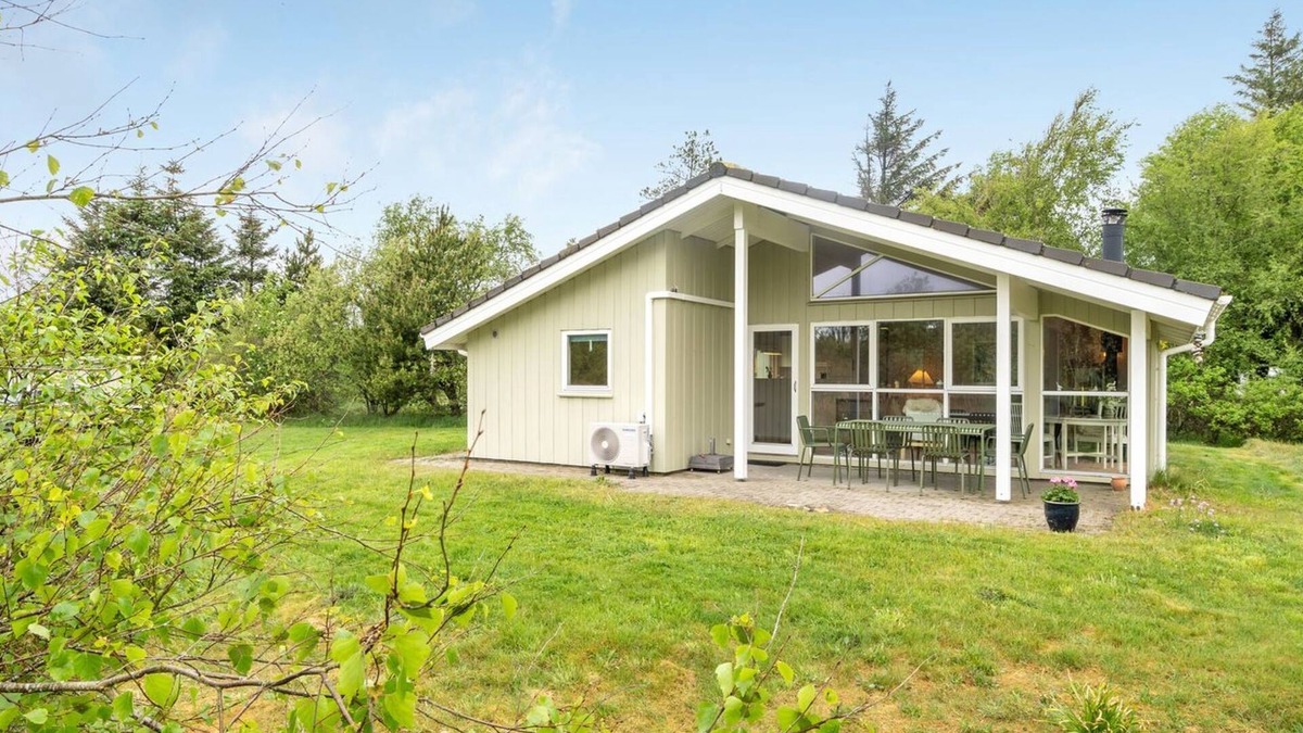 Nørklit House | "Aameek" - 3km from the sea by Interhome