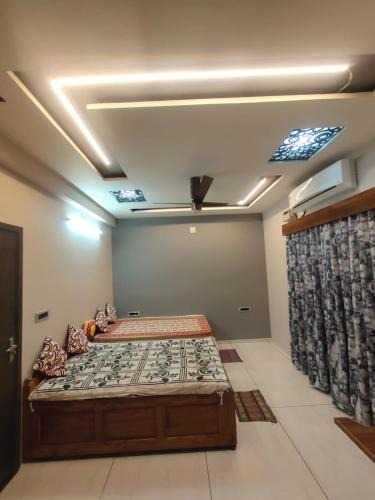 Chandkheda House | Aamrkunj Shared Dormatory