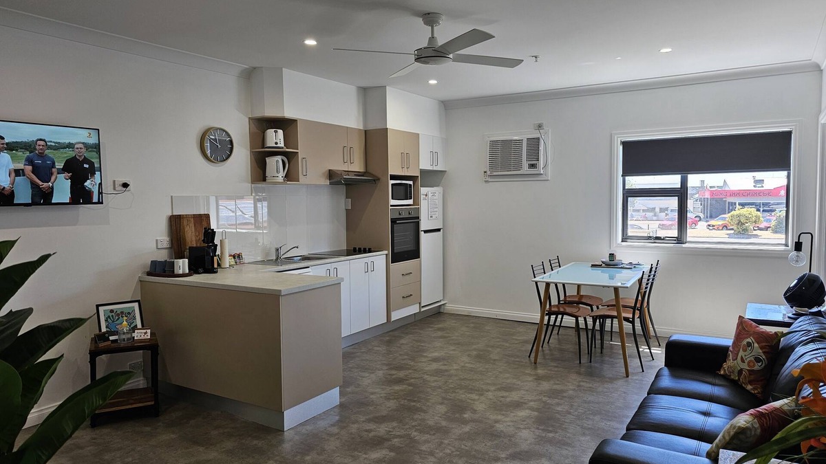 Port Lincoln Apartment | Aart Apartments Port Lincoln, Accommodation in the CBD, 100m from the beach.