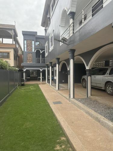 Satouboua Apartment | AB House
