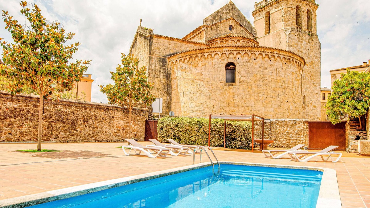 Besalu Apartment | Abadia Swiming Pool Seule Piscine du Centre Historique
