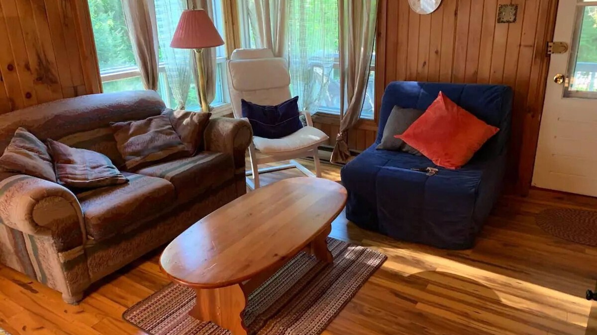 Saint-Faustin-Lac-Carre Cabin | Abanico Cabin at Mont-Blanc - long staysnn