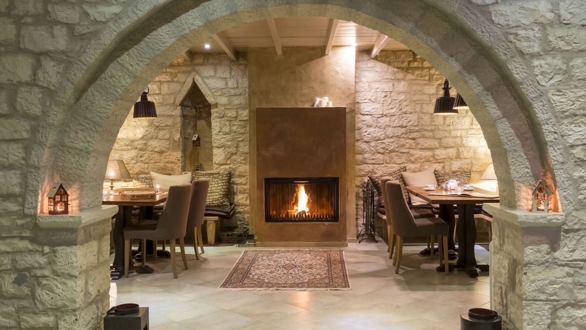 Aristi Hotel | Aberratio Boutique Hotel