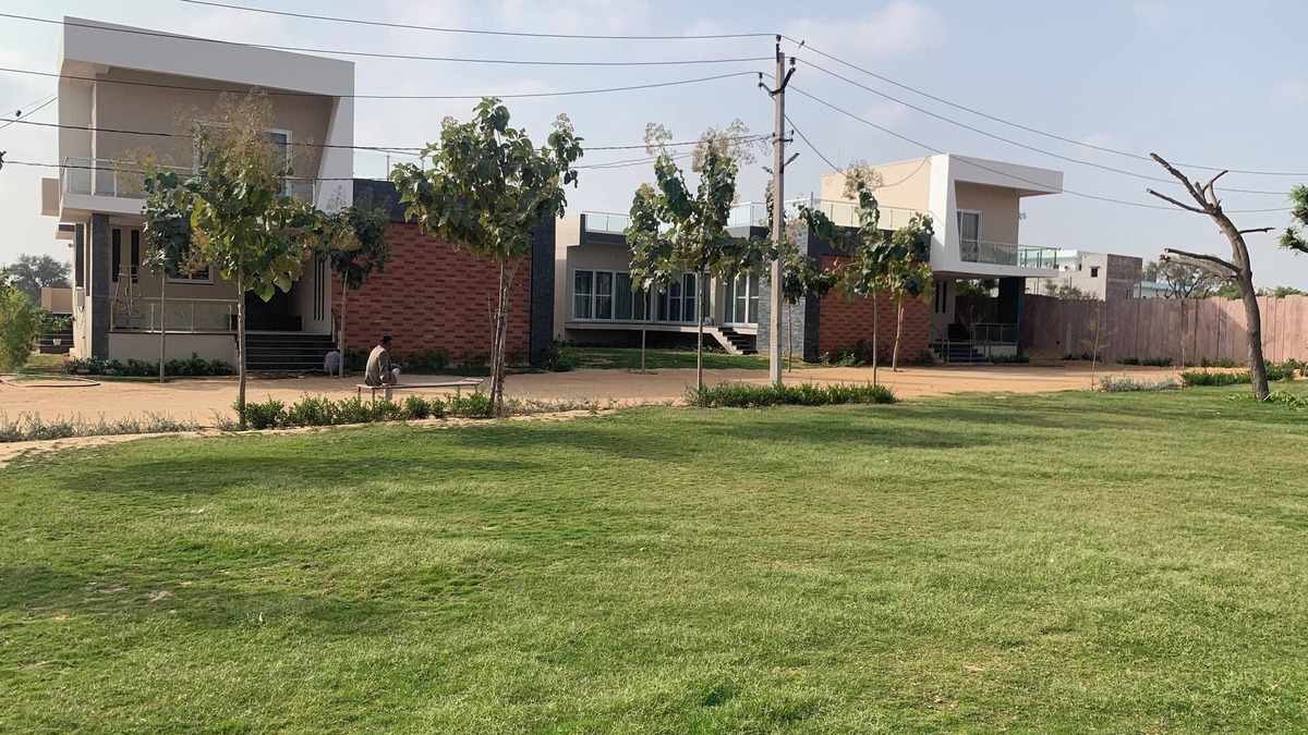 Uchiyarda House | Abhikram HomesnYour Farmhouse Home Away From Home