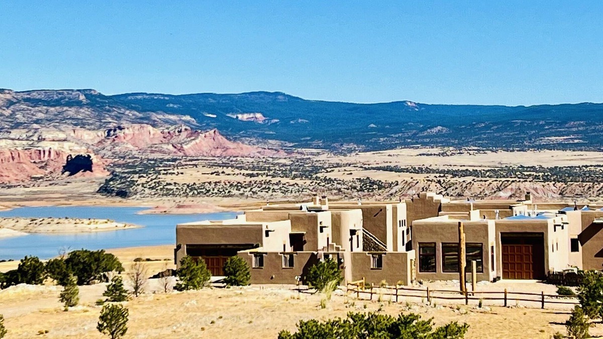 Youngsville Bed & Breakfast | Abiquiu Lake Inn & Breakfast: Soul-stirring experiences meet unrivaled views.