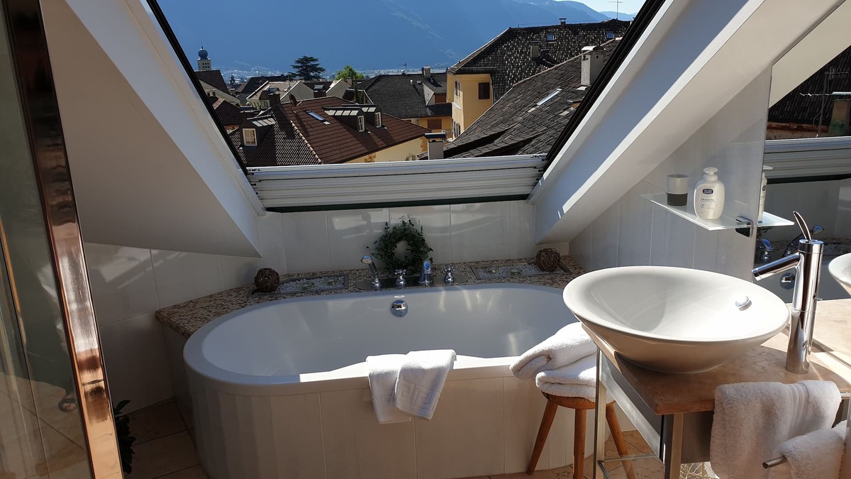 Lana Apartment | Above the rooftops of Lana - Blue apartment with terrace and sauna - viaDolceVita