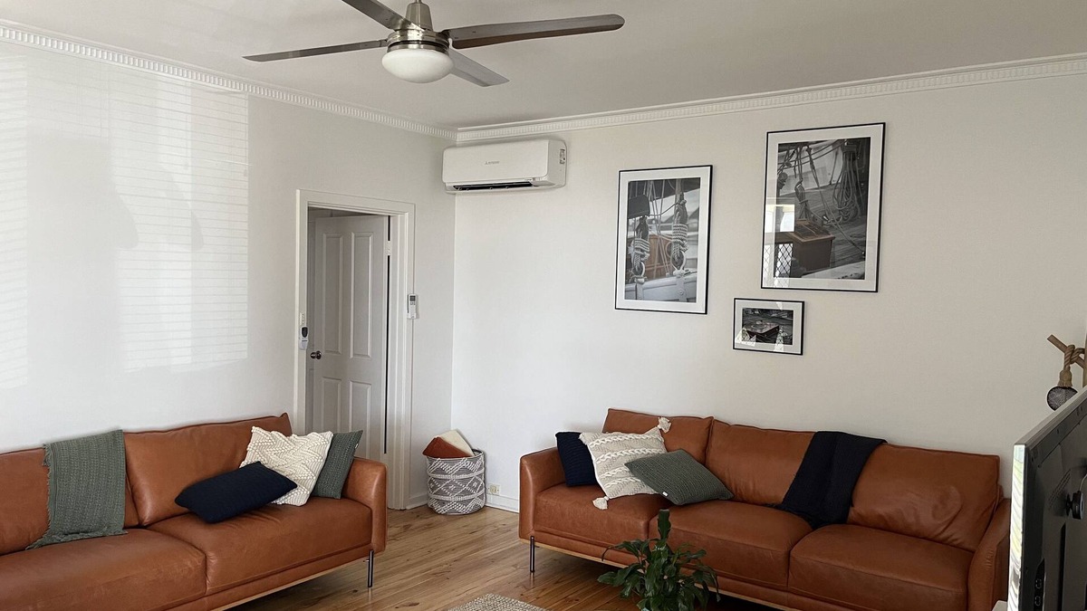 Henley Beach Apartment | Absolute Beachfront - simply enjoy