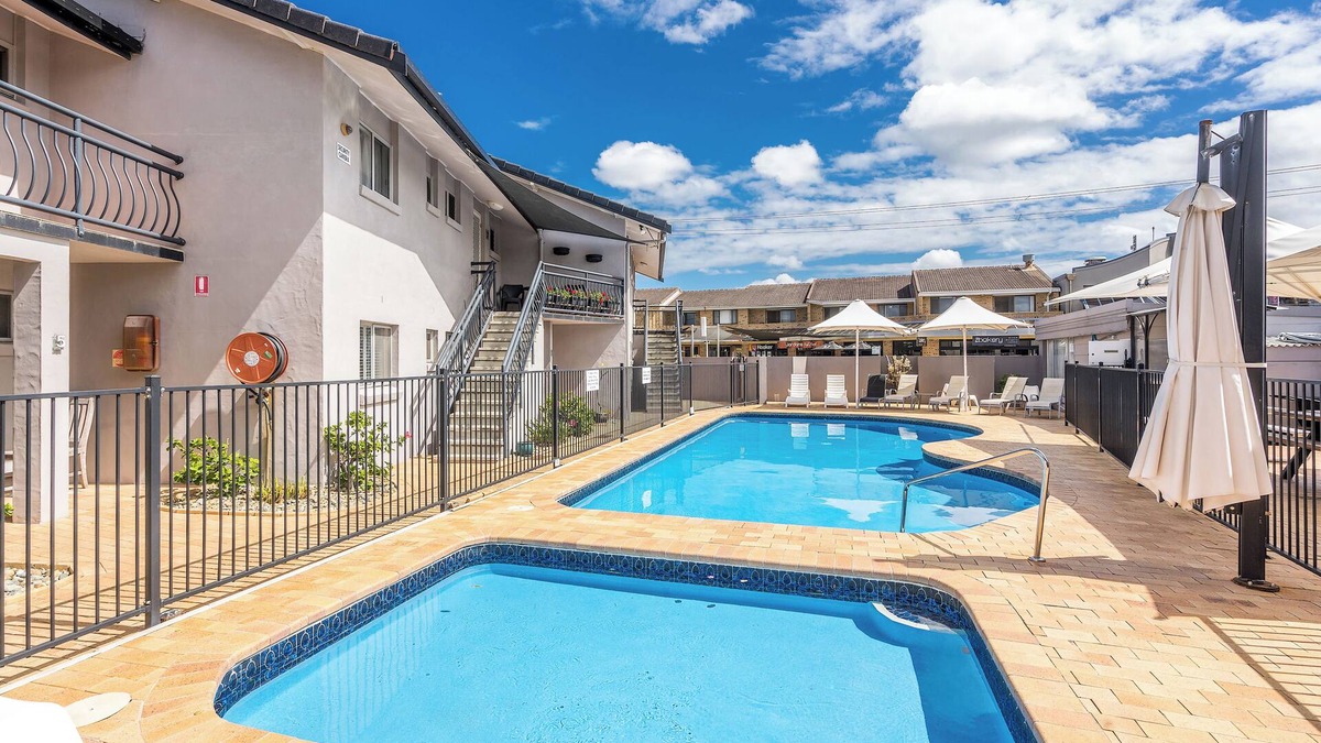 Lennox Head Apartment | Absolute Beachfront Apartment 2T