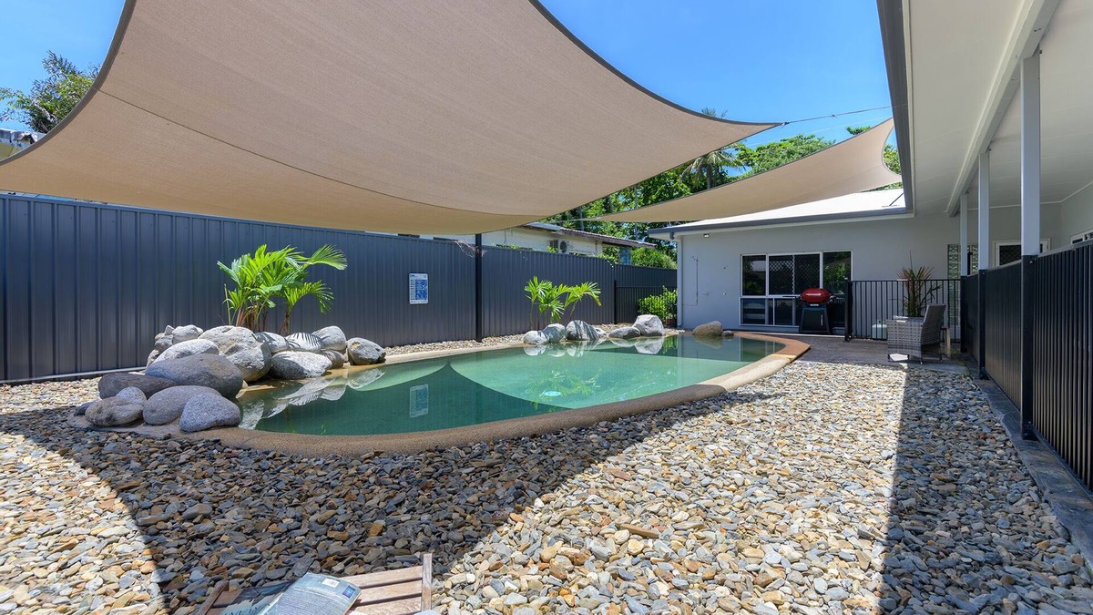 Cooya Beach House | Absolute Beachfront Family home