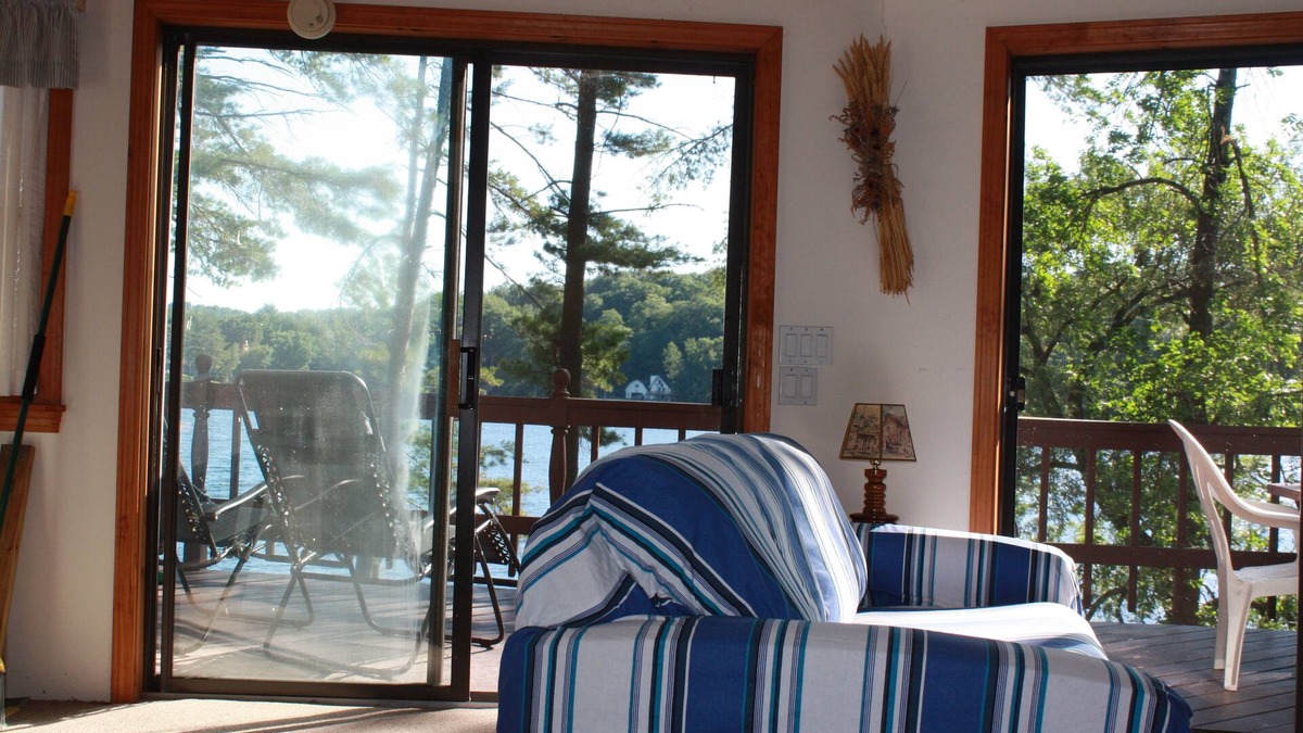 Castleton House | Absolute Lakefront House on Beautiful Bomoseen.