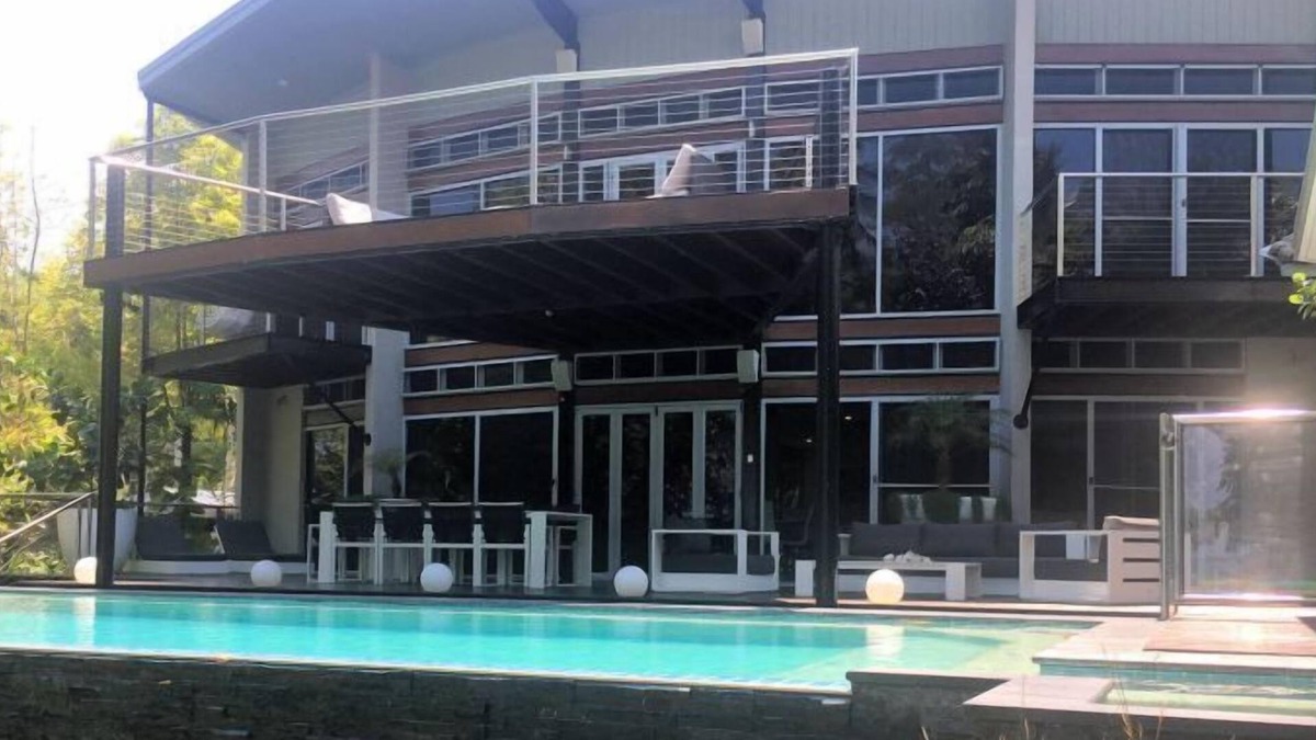Newell House | Absolute Newell Beach Newell Beach QLD 4873