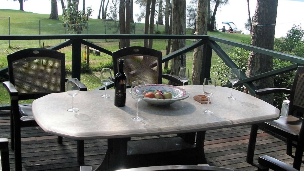 St. Georges Basin House | Absolute Waterfront - large deck, level access to water, plenty wildlife