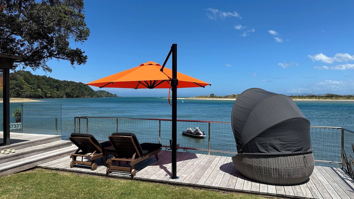 Ngunguru House | Absolute Waterfront in Ngunguru