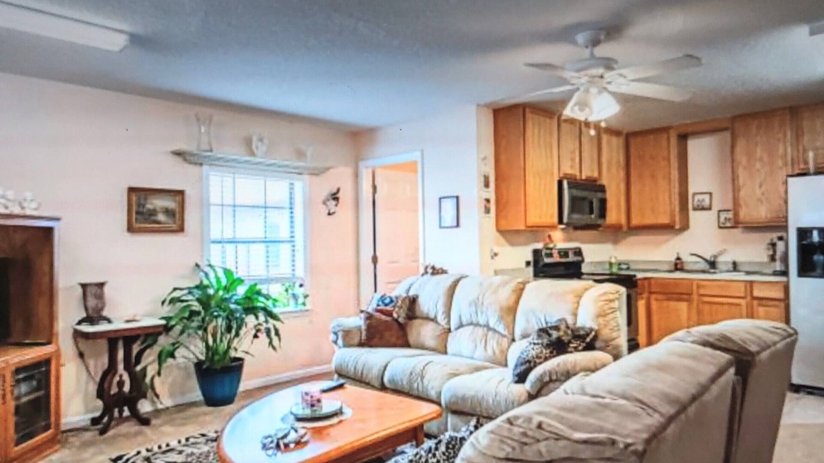 Fleming Island House | Absolutely Gorgeous home walking distance to Dr's Lake on Fleming Island!