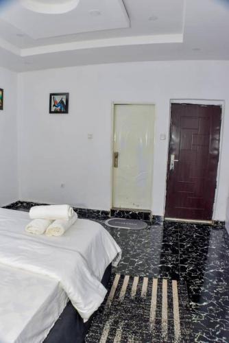 Okpanam House | AC Apartments