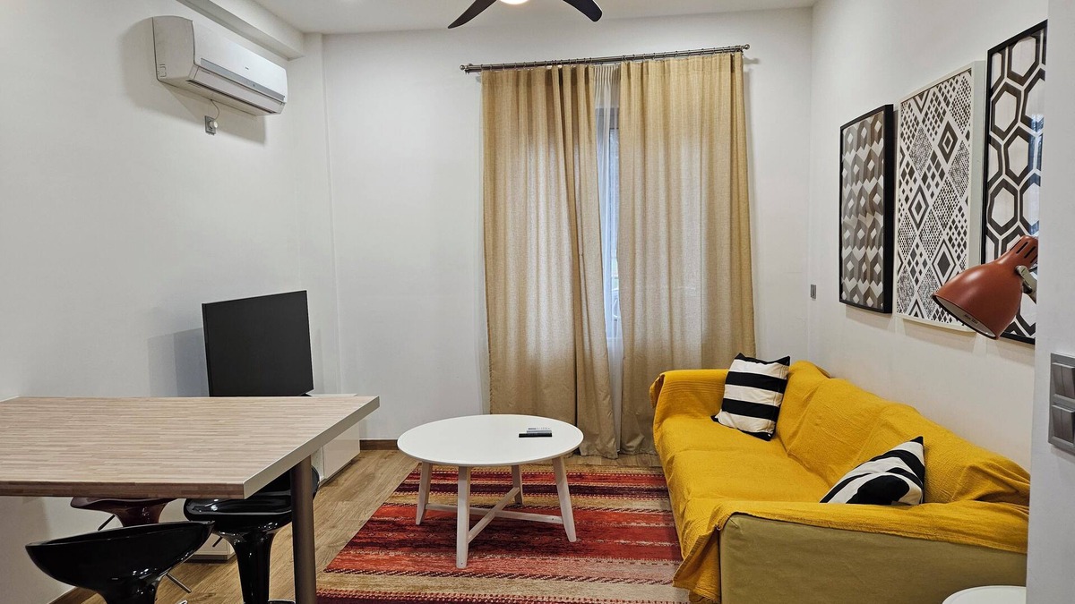 Kolokinthou Apartment | Academia 02 flat by the Park