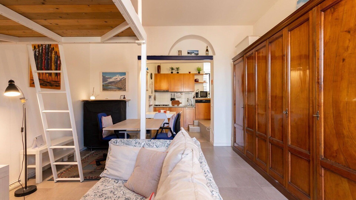 Casoretto Apartment | Accademia, Large And Bright Studio By Halldis