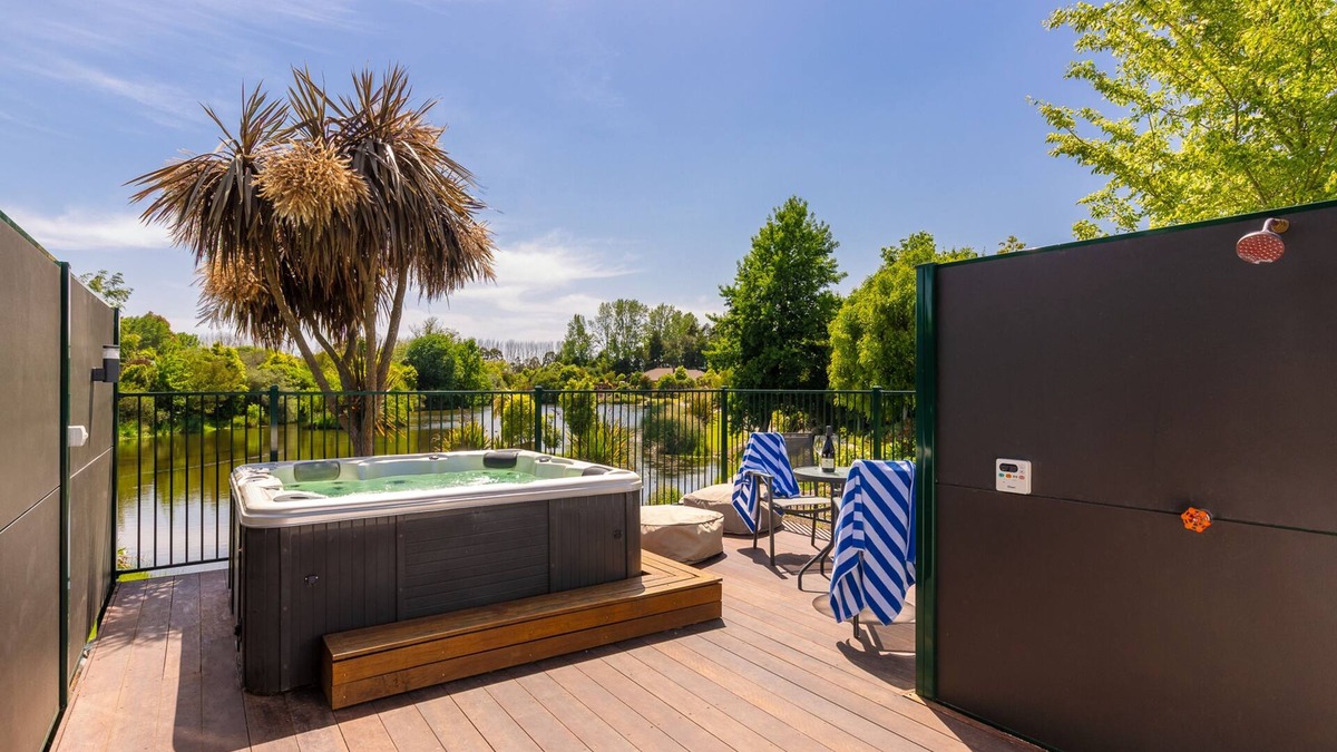 Mapua Bed & Breakfast | Accent House Boutique Bed & Breakfast