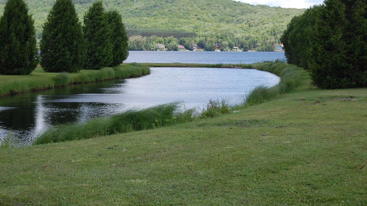 Canaan House | Access to snowmobile trail thru secondary trail/100% Solar Powered
