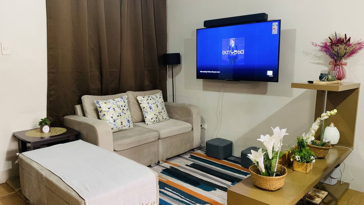 Santolan Condo | *Accessible 2BR condo close to SM Marikina/LRT 2*