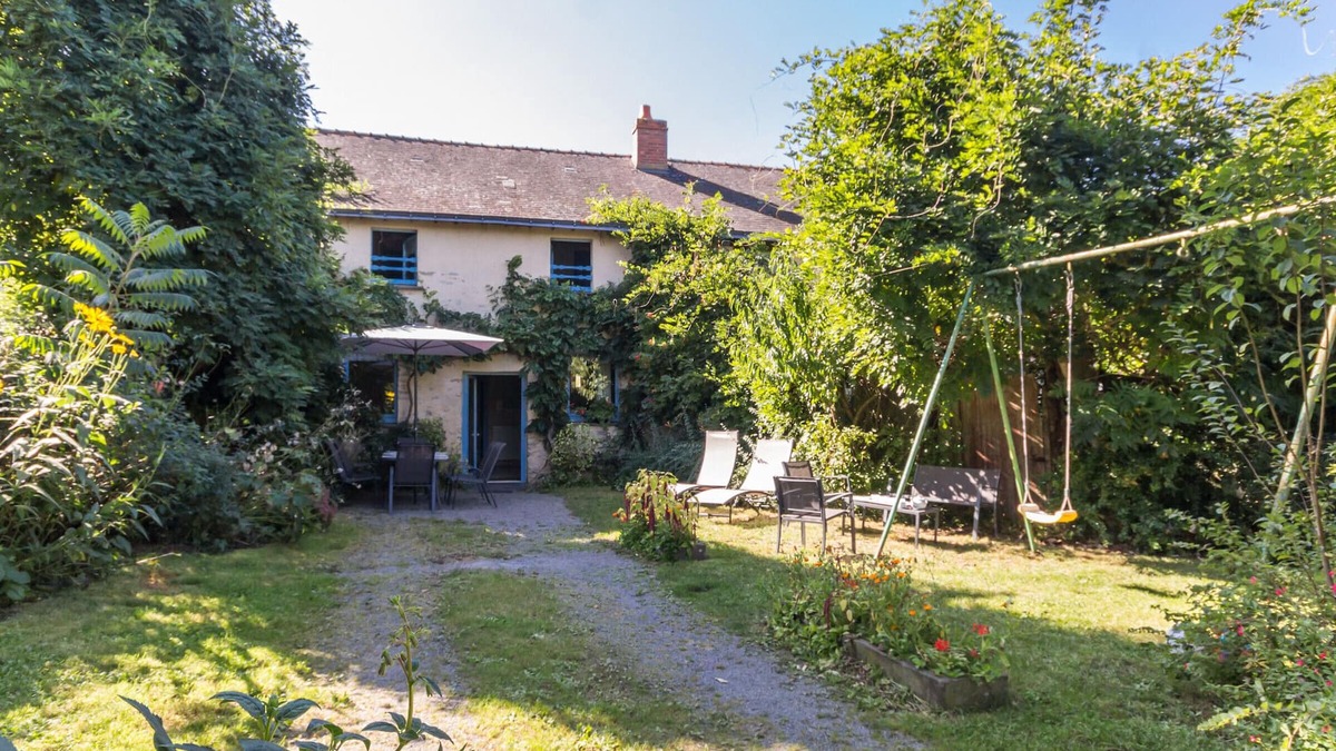 Saffre Cottage | Accessible Stone Cottage with Garden, Near Nantes & Vioreau Lake, Sleeps 6