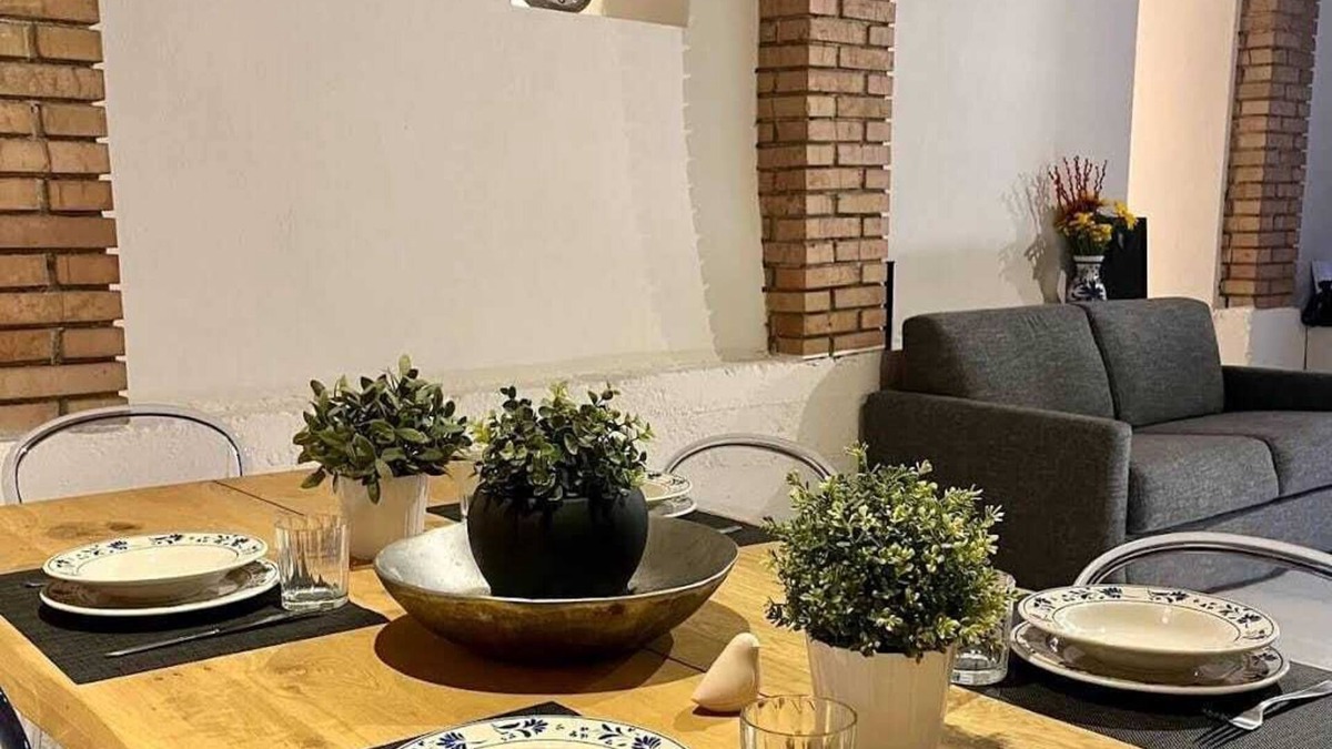 Vittorio Veneto Apartment | Accogliente Loft Immerso nel Centro Storico di Serravalle