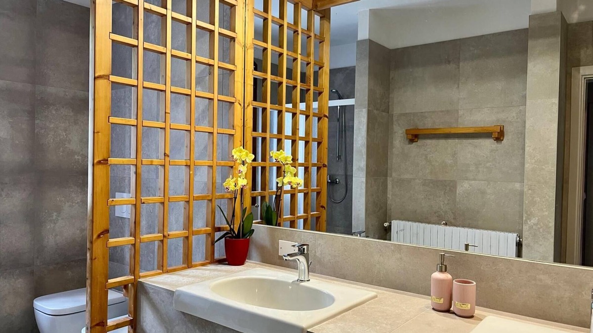 Paratico Apartment | Accommodation for 5 people a few steps from the lakefront with large terrace overlooking the lake