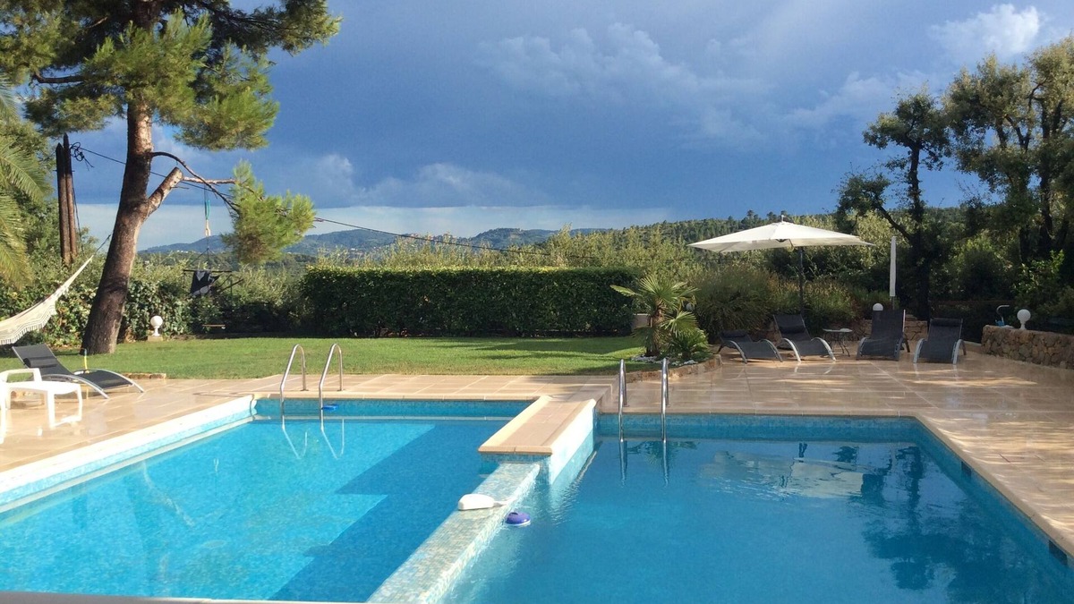 Le Tignet House | Accommodation in a farmhouse for 1 to 4 people