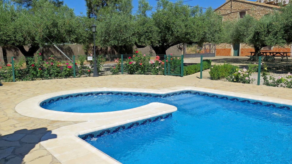 Vall d'Alba Cottage | Accommodation in Castellón (6 people). Enjoy the family pool