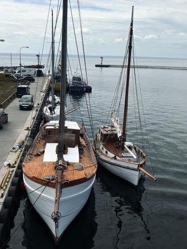 Jastarnia Boat Rental | Accommodation in Jastarnia apartment on the water