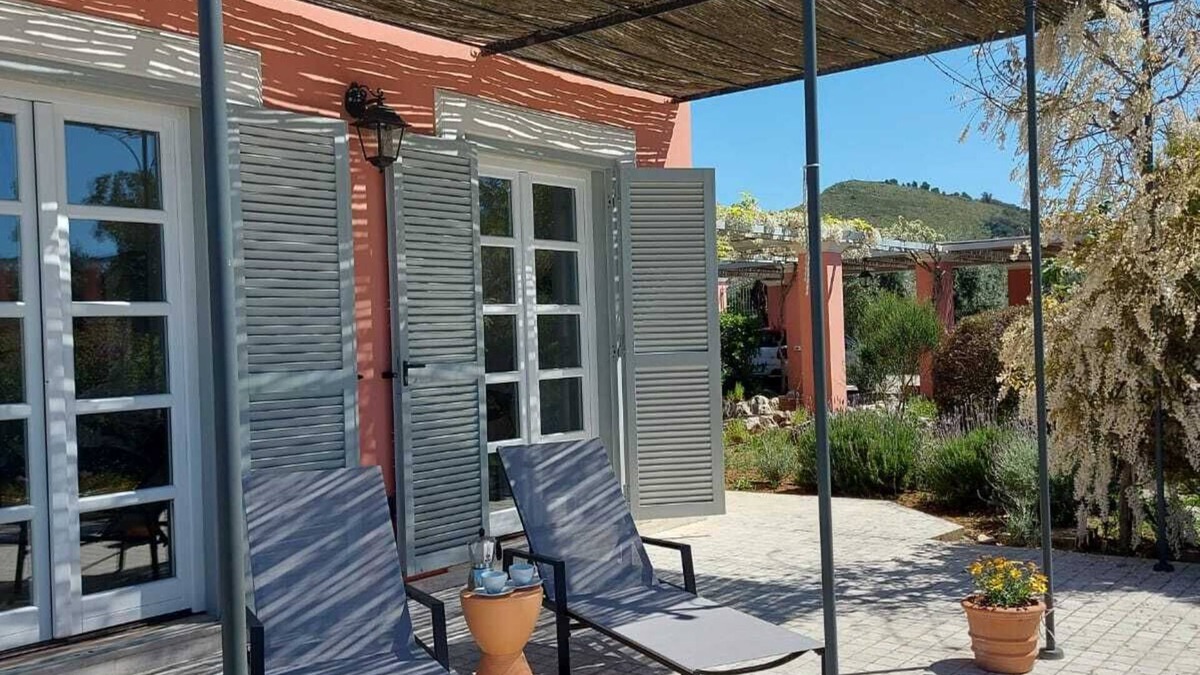 Itri Villa | Accommodation in the Olive Grown Countryside