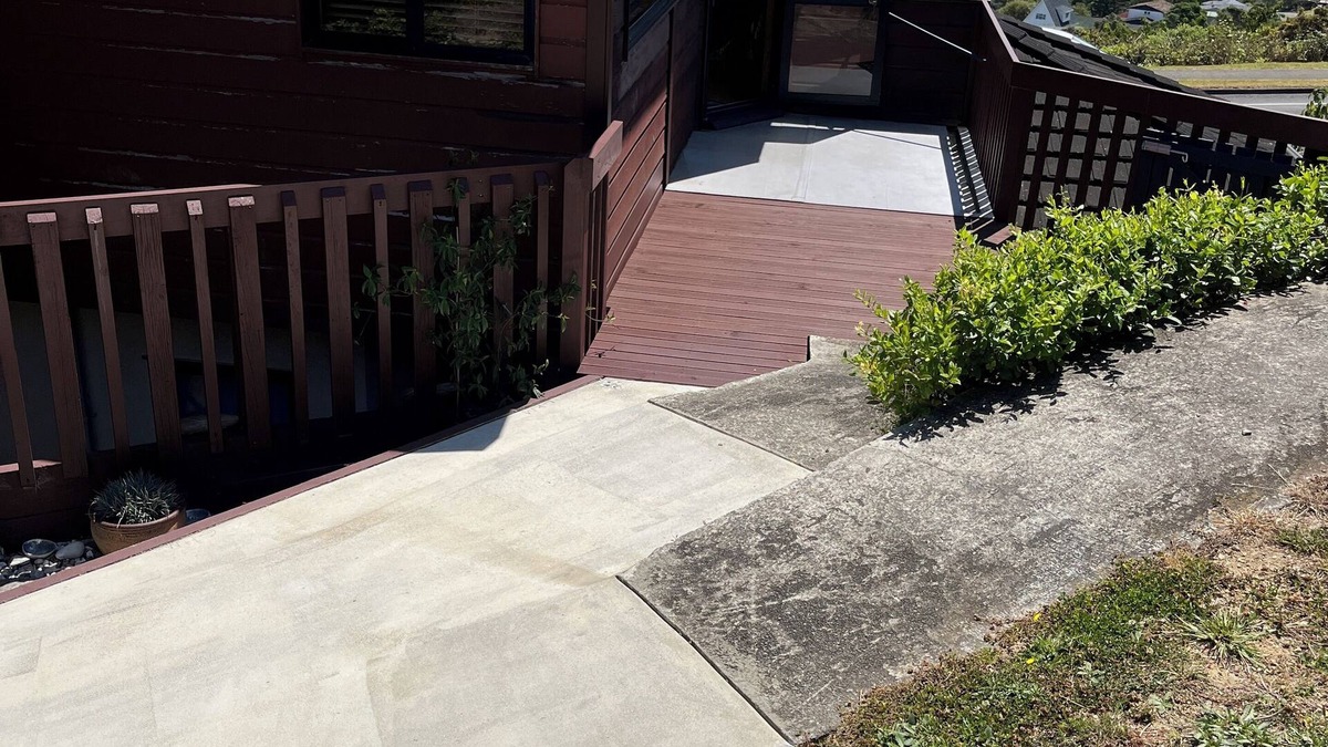 Tawa Bed & Breakfast | Accomodation for 5, plus a baby cot - pets by arrangement