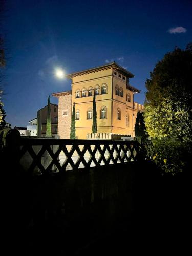 Cesate Hotel | Accomodation Hotel Castello Il Codirosso