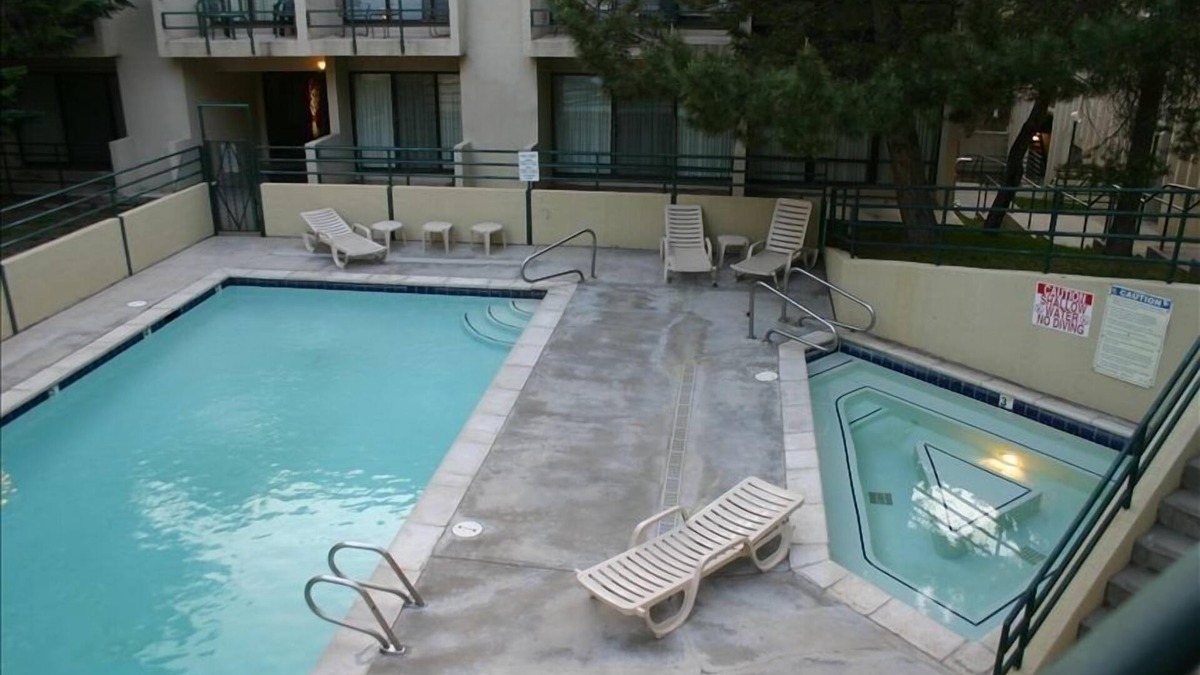 North Park City Condo | Accross the street from the lifts