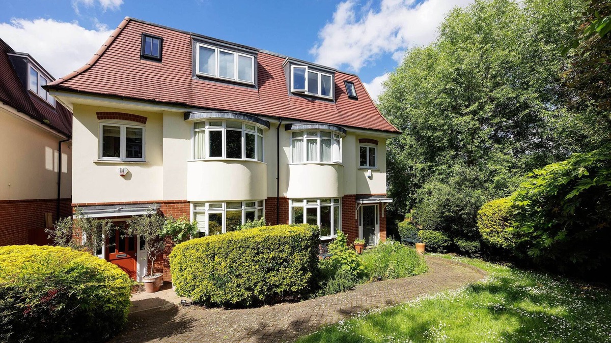 West Hill House | Ace Delights, by Veeve