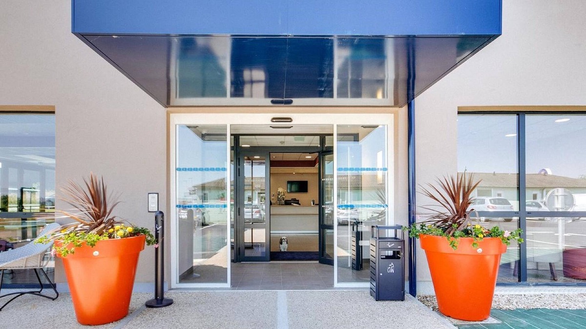 Saint-Saturnin Hotel | Ace Hôtel Le Mans