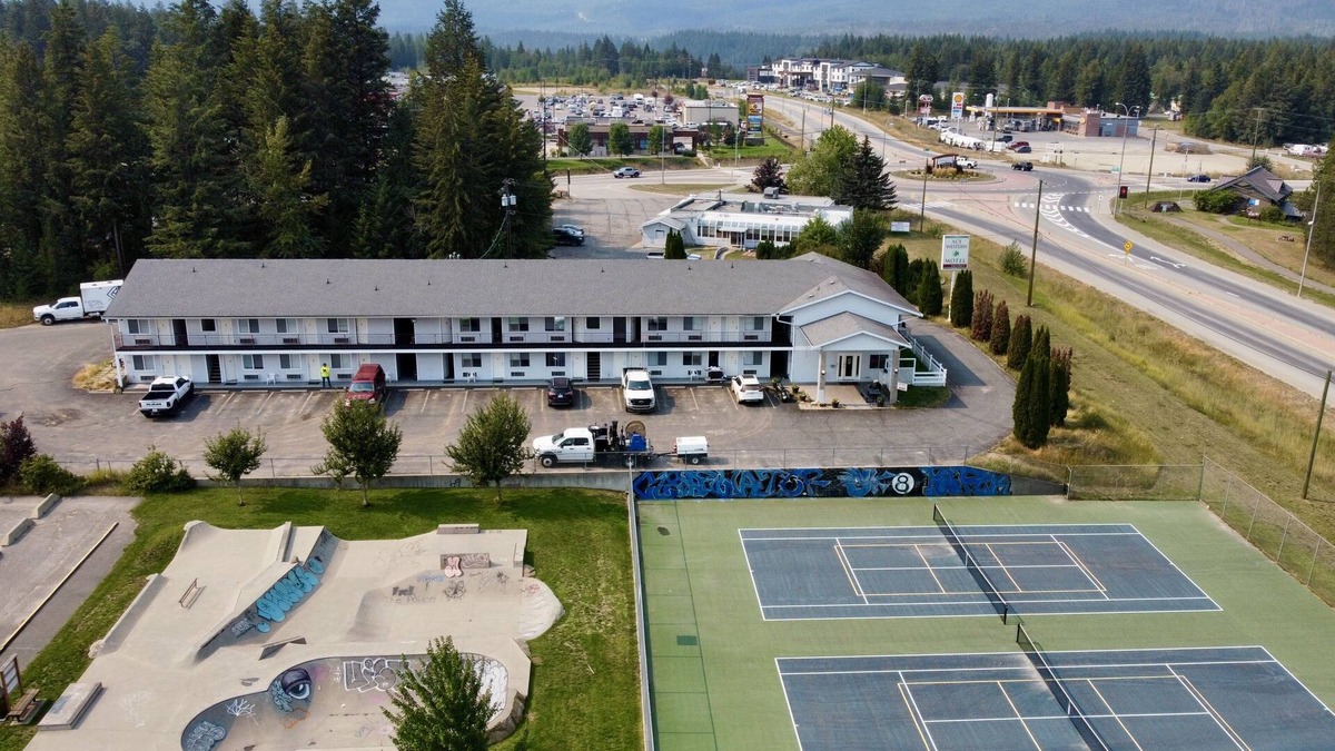 Clearwater Hotel | Ace Western Motel