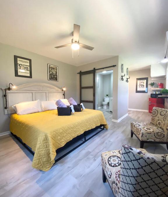 Kings Mountain House | Aces at Kings - A Private Suite