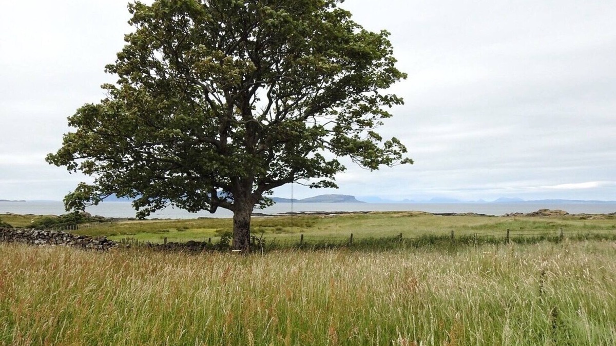 Ardnamurchan Peninsula Cottage | Achateny Cottage, 200m From a beautiful sandy Beach.